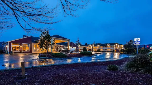 Best Western Salbasgeon Inn & Suites of Reedsport