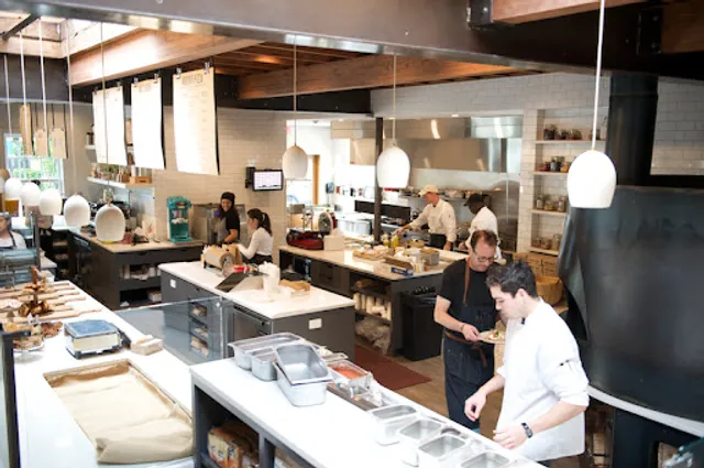 Harbor Market and Kitchen