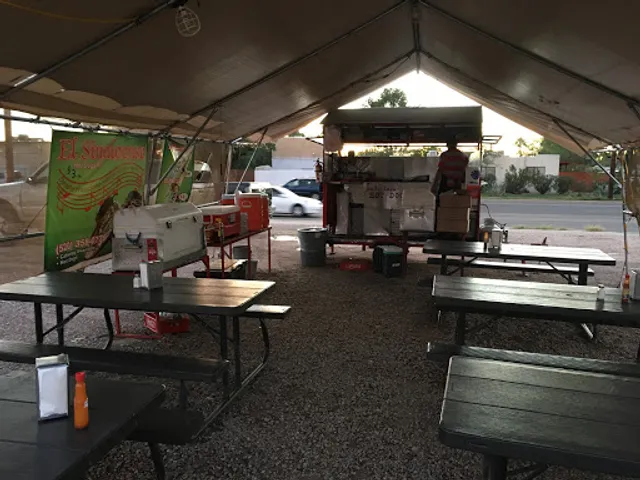 El Sinaloense Hot Dog Cart