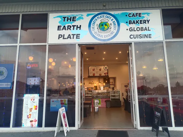 The Earth Plate - Bakers Cafe & Multi Cuisine