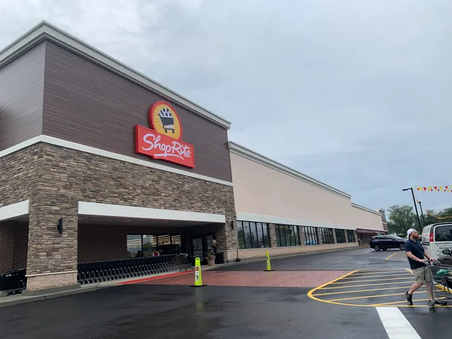 ShopRite of Maple & Hemlock