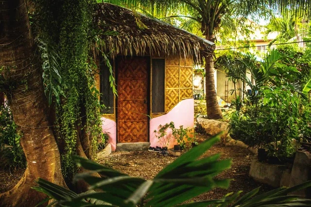 Lennon's Place Backpacker Hostel