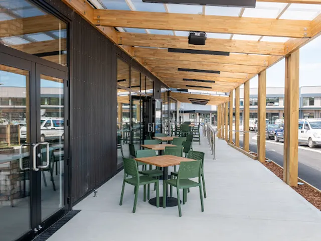 Village Green Bar & Kitchen