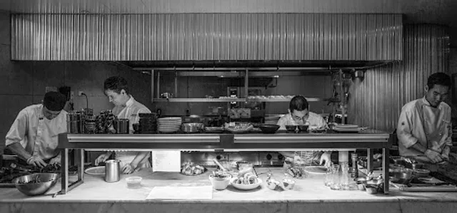 radii Restaurant & Bar