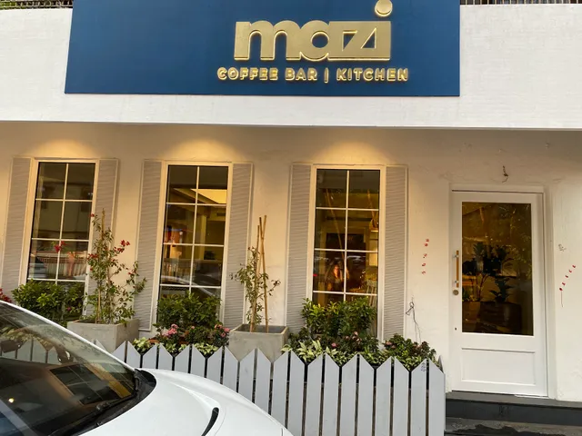 MAZI - Coffee Bar | Kitchen