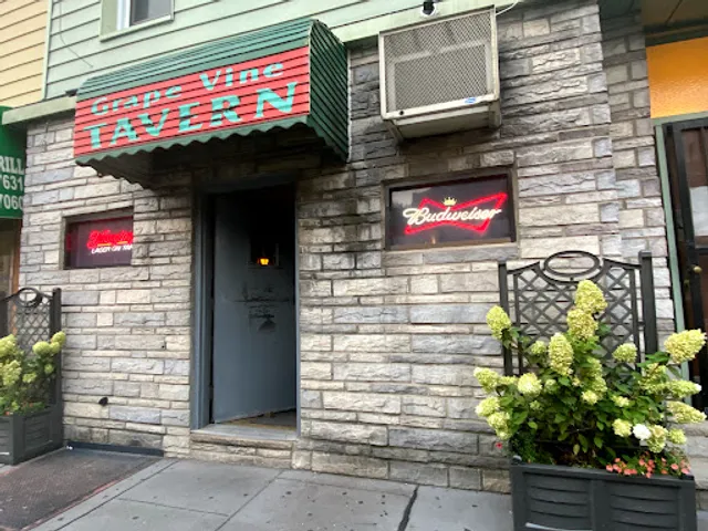 Grape Vine Tavern