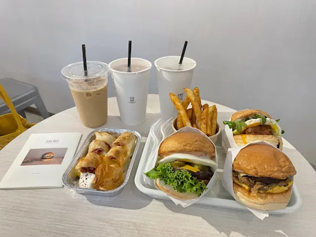 EGG BUN Breakfast Sandwich & Espresso 新莊