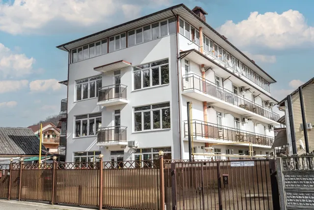 Gostevoy Dom "Solnechnyy"