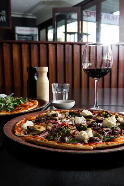 Arthur's Pizza - Randwick