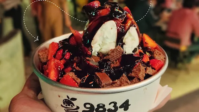 9834 The Fruit Truck Ahmedabad (Urban Chowk, Rajpath-Ambli)