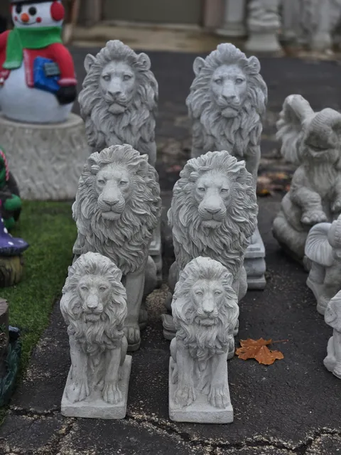 Lion Concrete Classical Statuary LLC