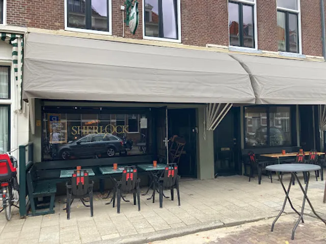 Sherlock Pub & Restaurant