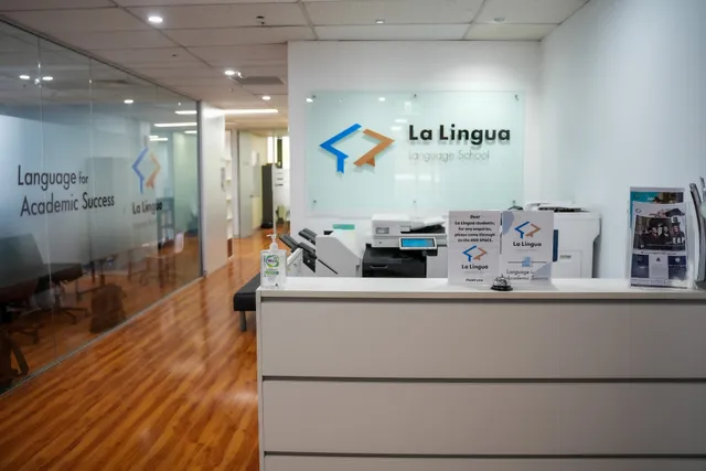 La Lingua Language School