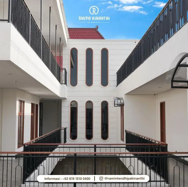 Dhipa Kinanthi by Raminten