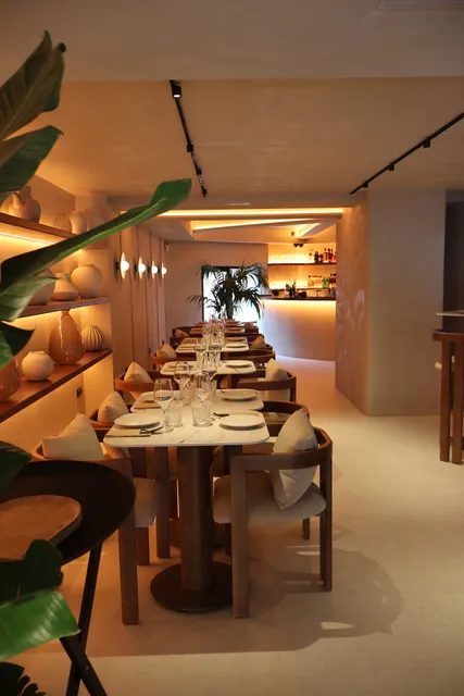 Santiago Ultramarinos