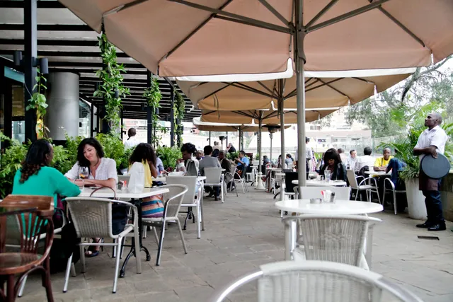 Artcaffé Restaurant Ring Road Parklands