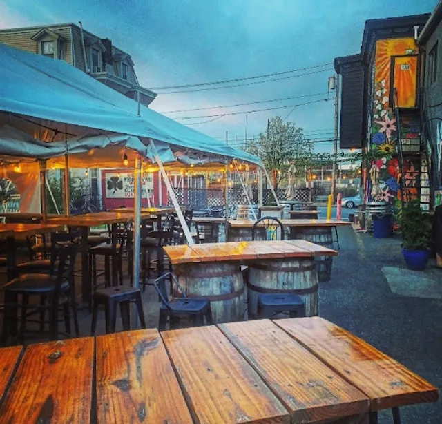 Krick Wuder Saloon and Restaurant