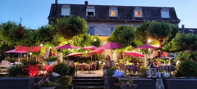 Logis Hostellerie Saint Jacques