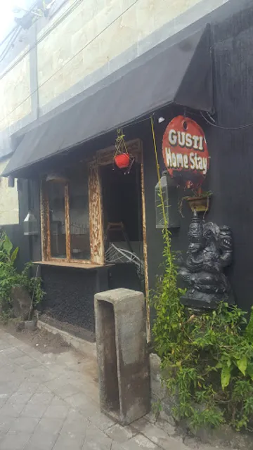 Gusti Cafe
