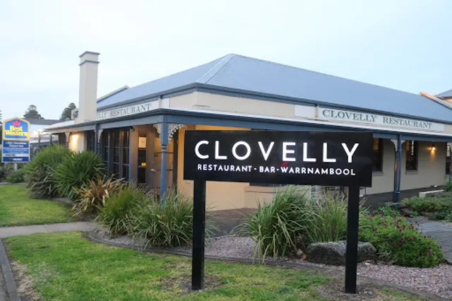 Clovelly Restaurant & Bar