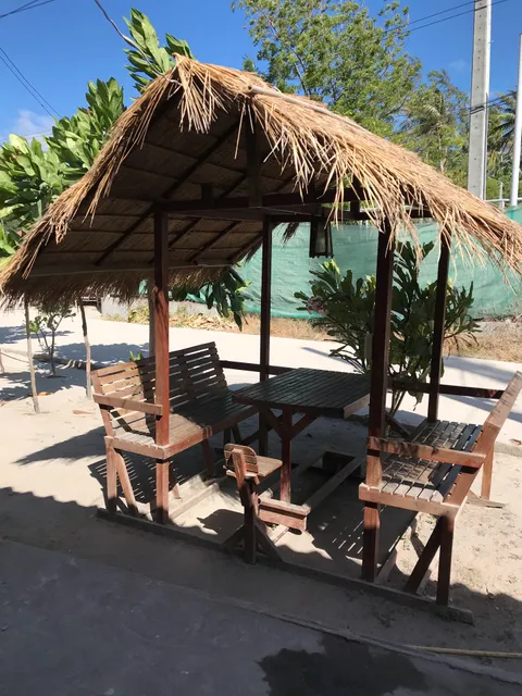 Daeng Kitchen & Resort