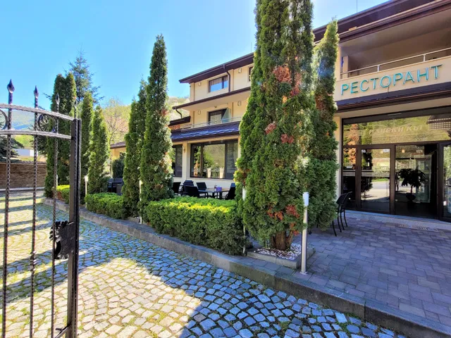 Хотел-ресторант Райски кът