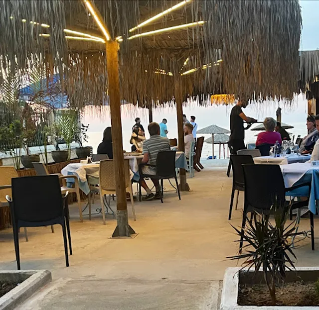 Gousto Seaside Traditional Restaurant