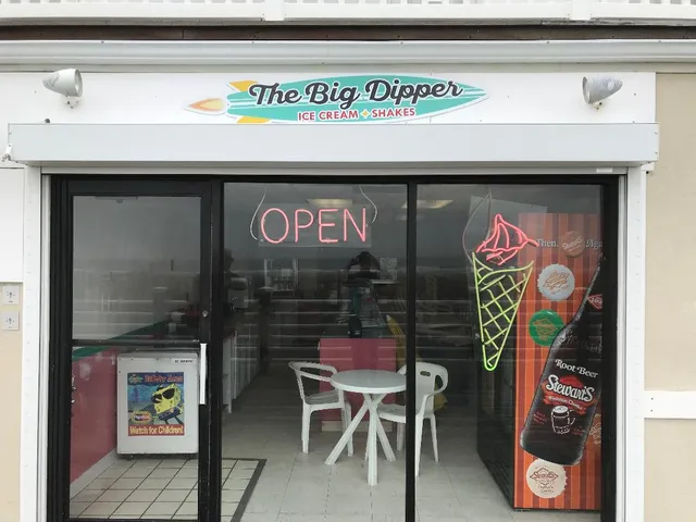 The Big Dipper Ice Cream & Shakes
