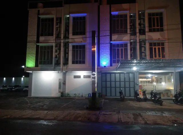 Urbanview Hotel Double Tree near RSUD Margono Purwokerto