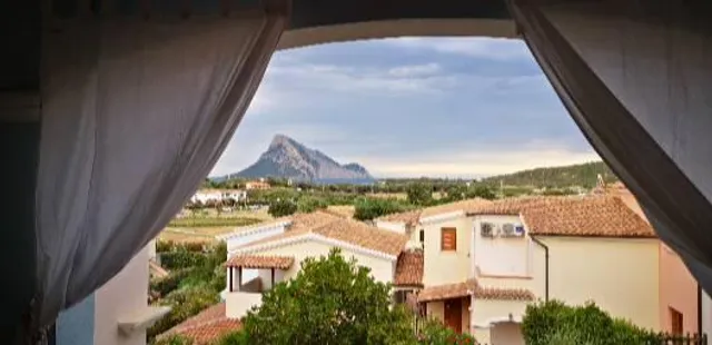 Vista Tavolara - Sardegna appartamento vacanze a Porto San Paolo con vista MARE IUN IT090084C2000Q5322