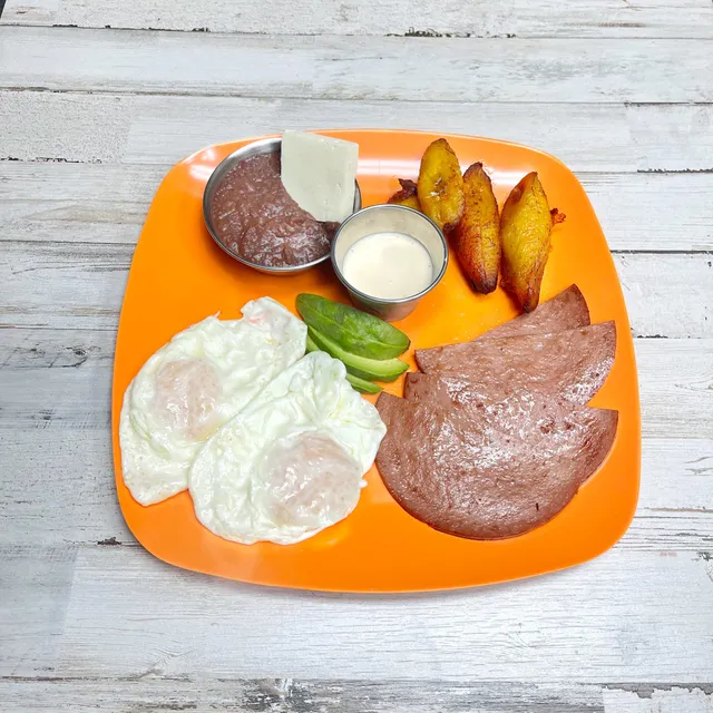 CASA MAYA Café & Restaurant