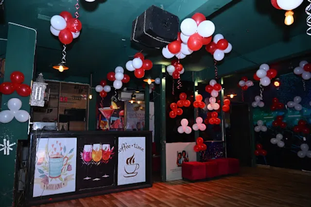 The Arabian Nightss Cafe And Restaurant