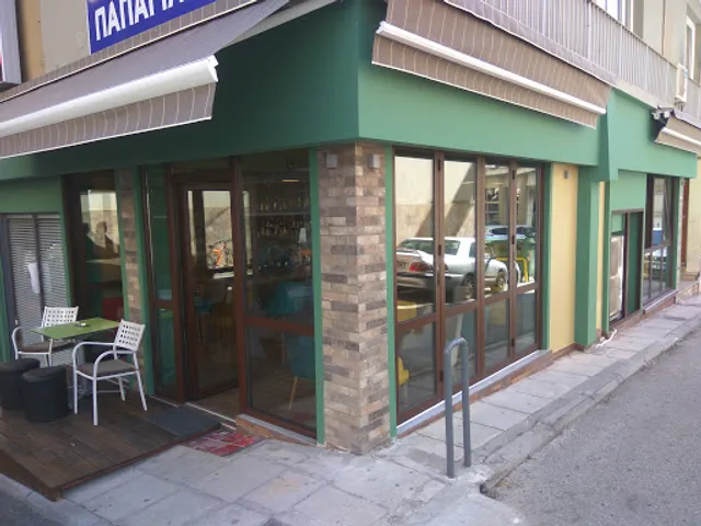 Cafe Bar Roloi, Edessa, 58200, Greece