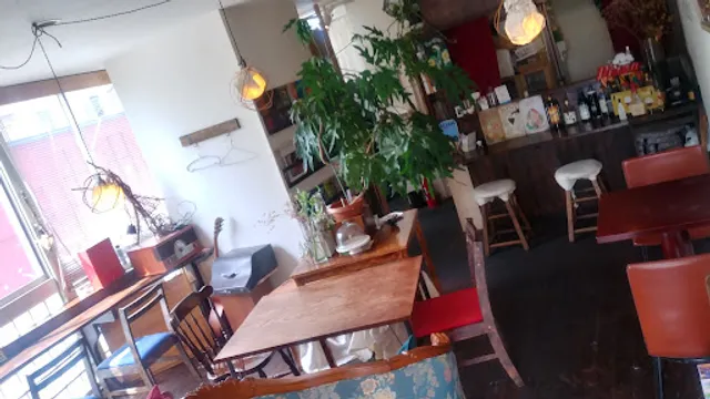 パスタとピザとサルティンボッカ