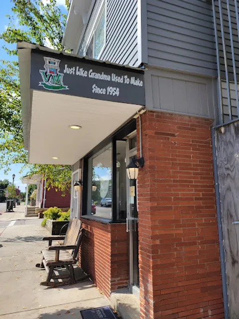 V & M Restaurant Bellville, Ohio