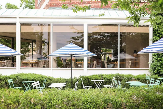 Bluestone Lane Spring Valley Café