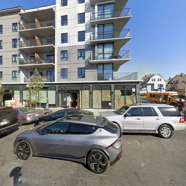 Sheel & Mashi Foster Ave(halal)