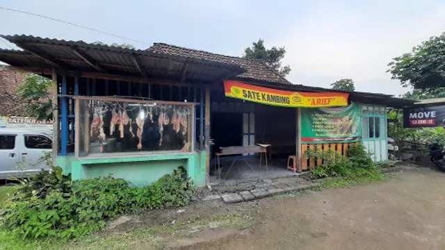 Sate Kambing dan Ayam Pak Arif