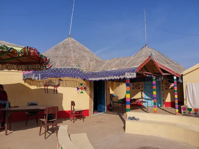 Happy Family Home Stay