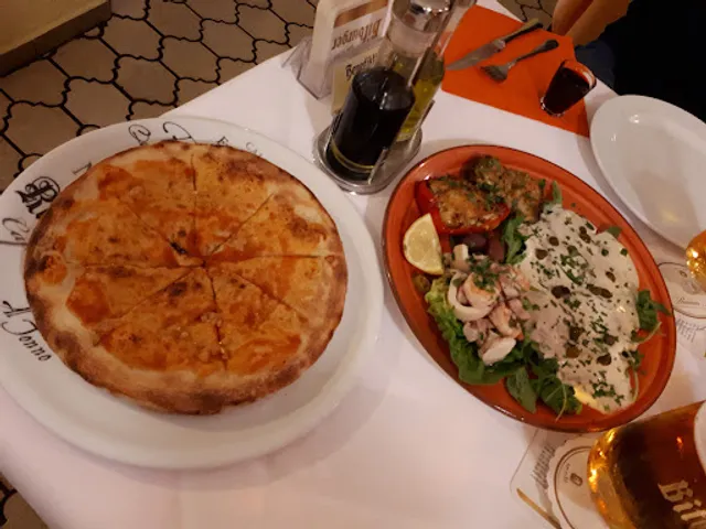 Ristorante Pizzeria Piazza