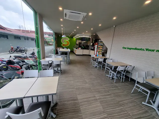 Subway Taman Sri Serdang