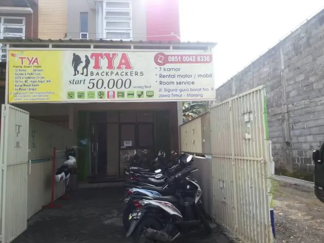 Tya Backpackers