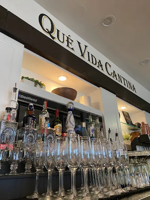 Que Vida Tacos Huntington Beach