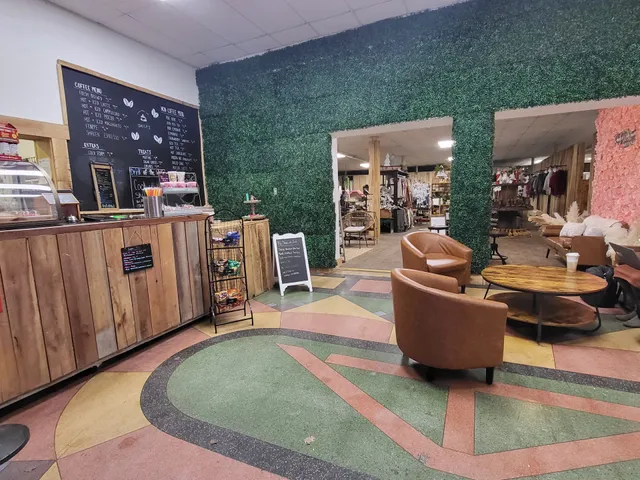 Daisy's Hometown Coffee Shop