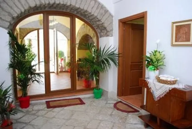 Bed And Breakfast - Conte Spencer