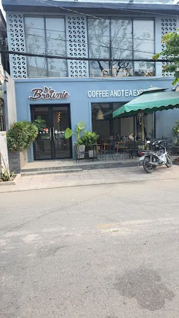 Brownie tea and coffee