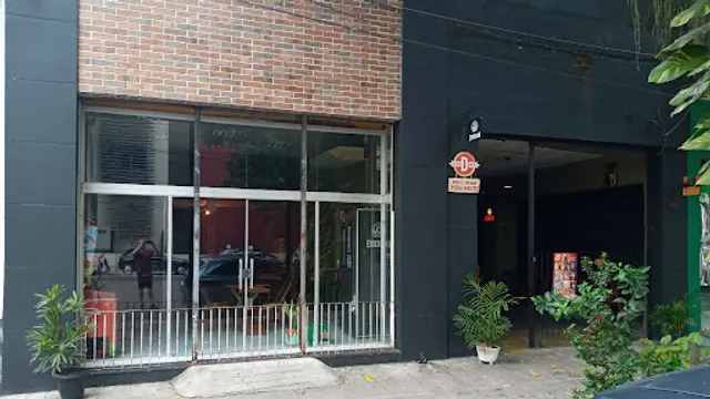 Garagem Velha bar e restaurante