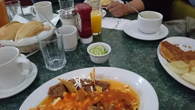 Los Bisquets Obregón