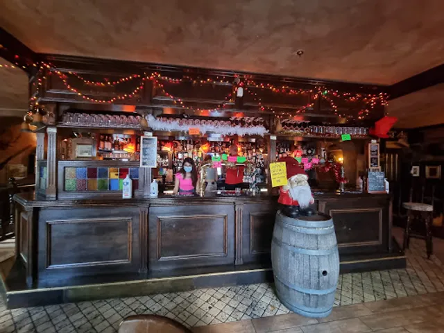 Old Distillery Pub