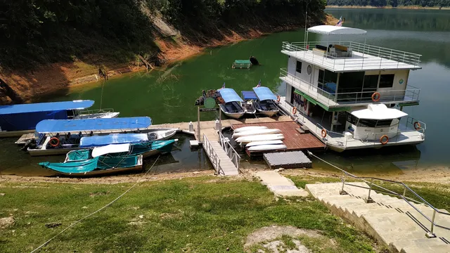 Belum Rainforest Pavillion